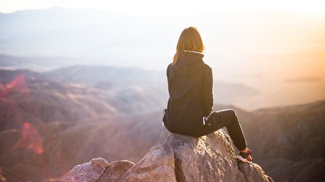 女性　山